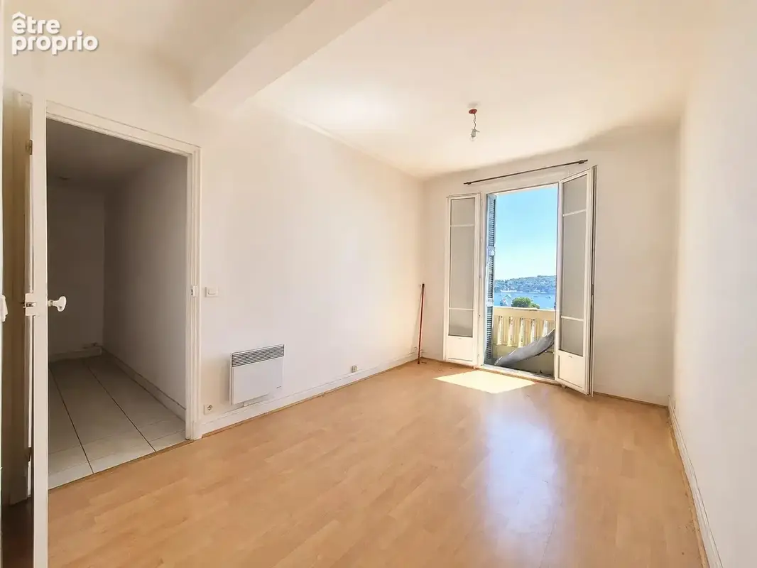 Villefranche sur mer 2 pieces vue mer dernier etage - photo 2