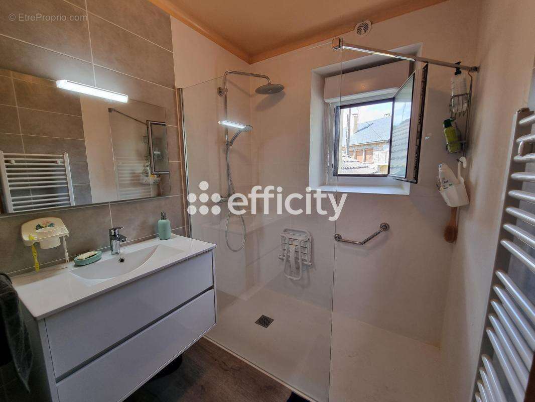 Maison 84 m² à Saint-Alban-Sur-Limagnole  - photo 11