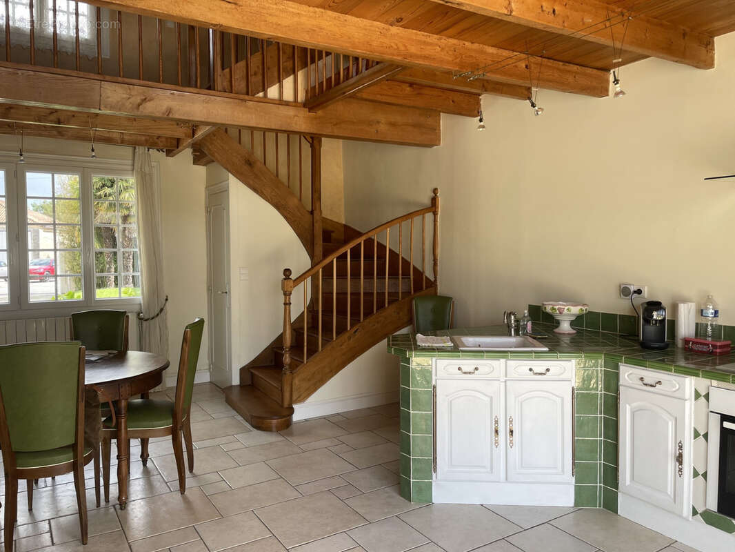 Maison à MESNAC