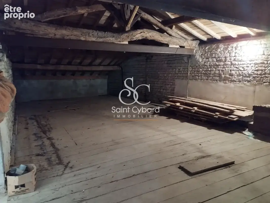 À vendre : Corps de ferme à Douzat - 7 pièces, 5 chambres - photo 17