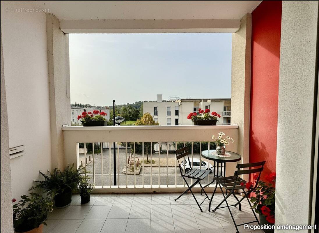 Appartement à MEYZIEU