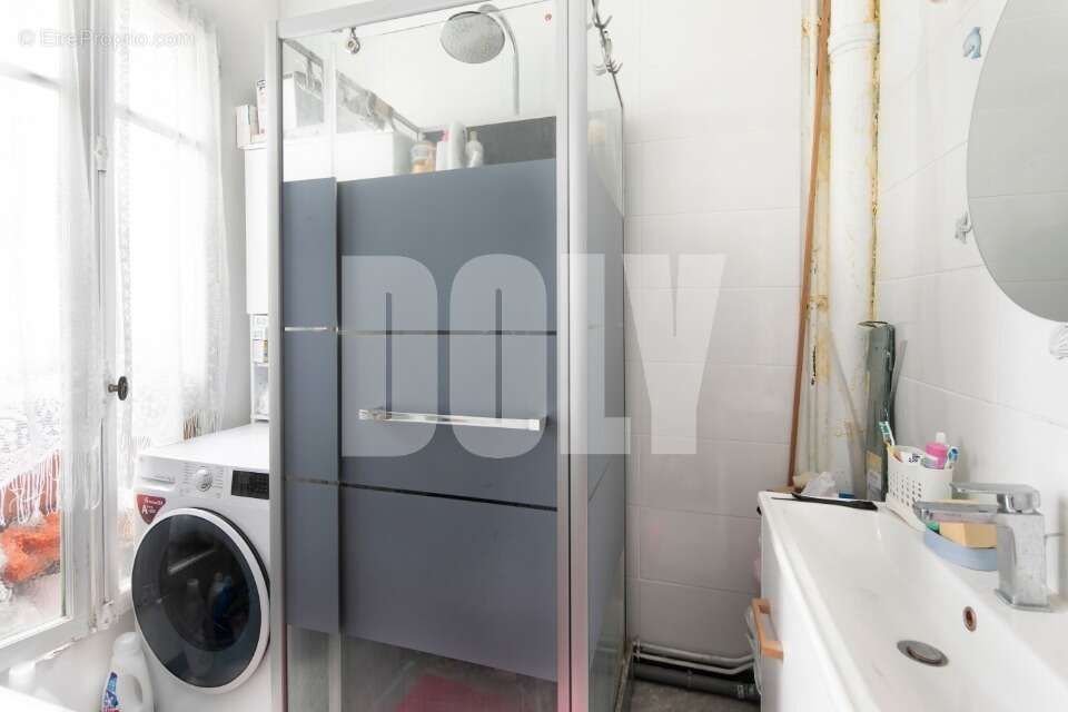 Appartement à PARIS-20E