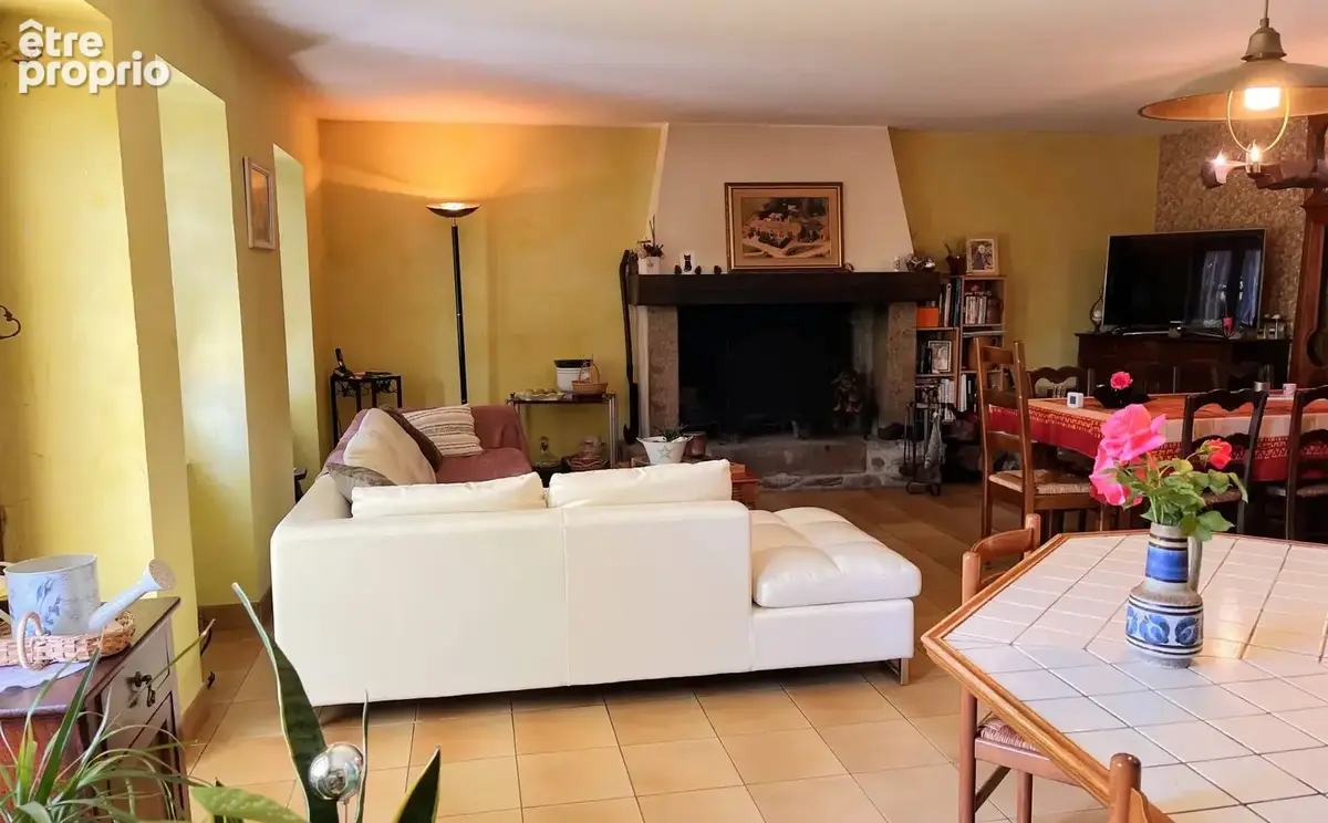 Maison en pierre de taille, viager occupé à CORDEMAIS - photo 5