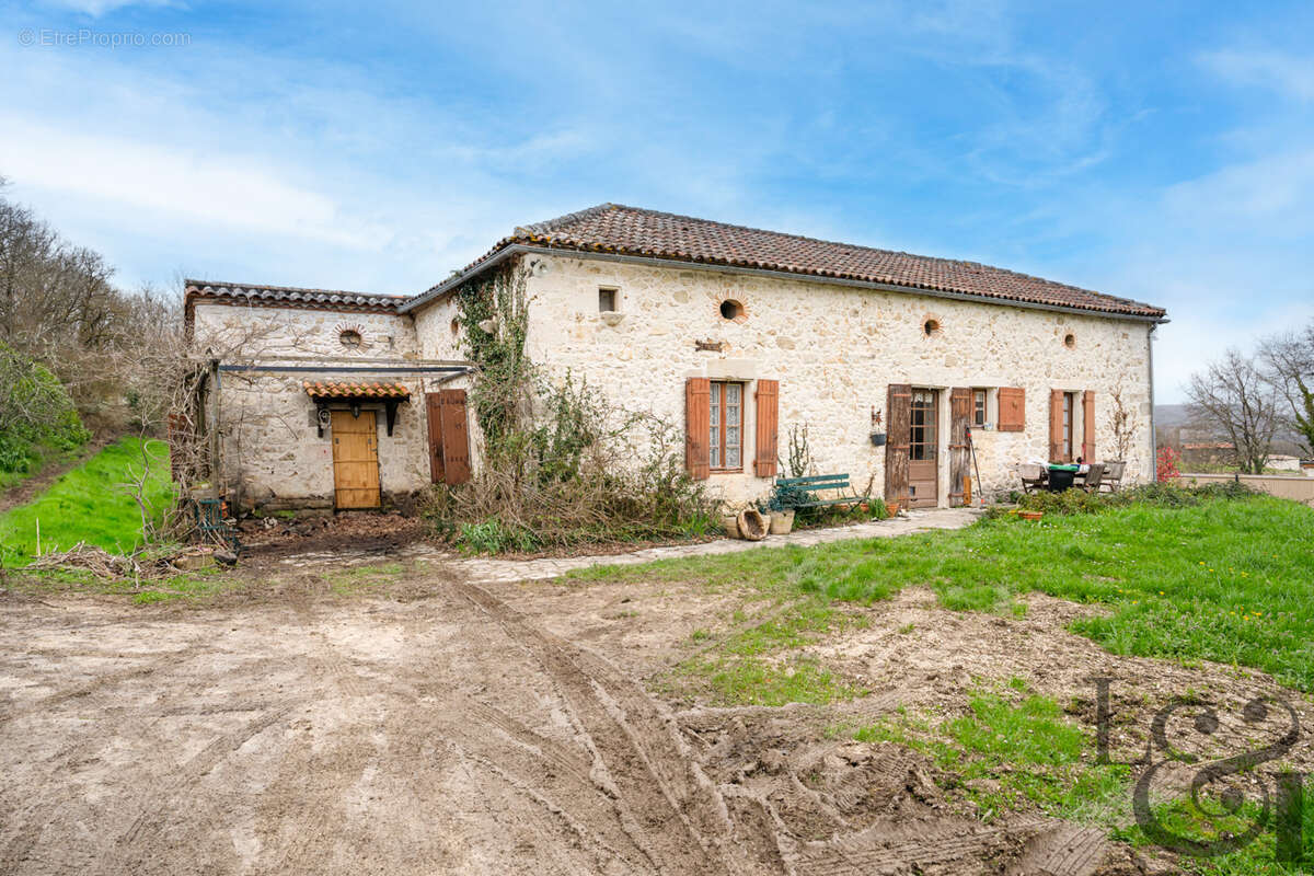 Maison à HAUTEFAGE-LA-TOUR