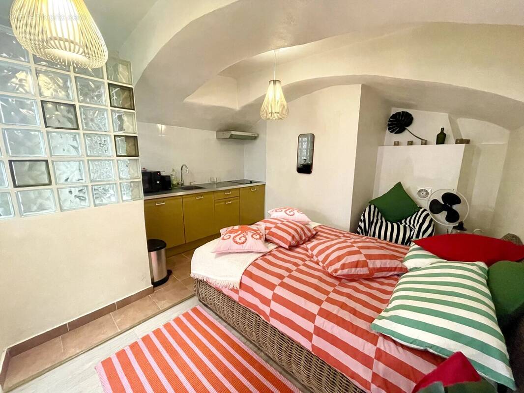 Appartement à ROQUEBRUNE-CAP-MARTIN