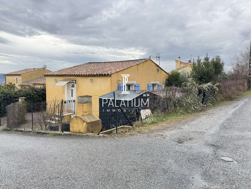 Maison à VILLENEUVE