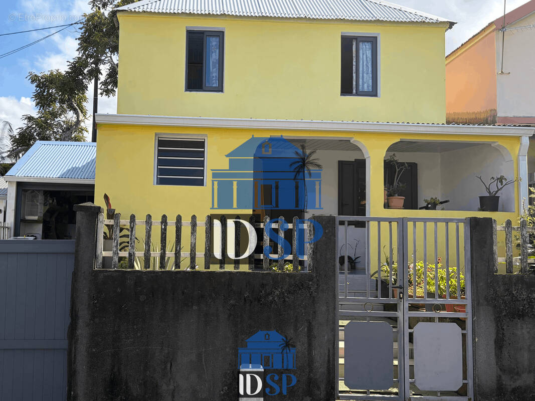 Maison à SAINT-JOSEPH