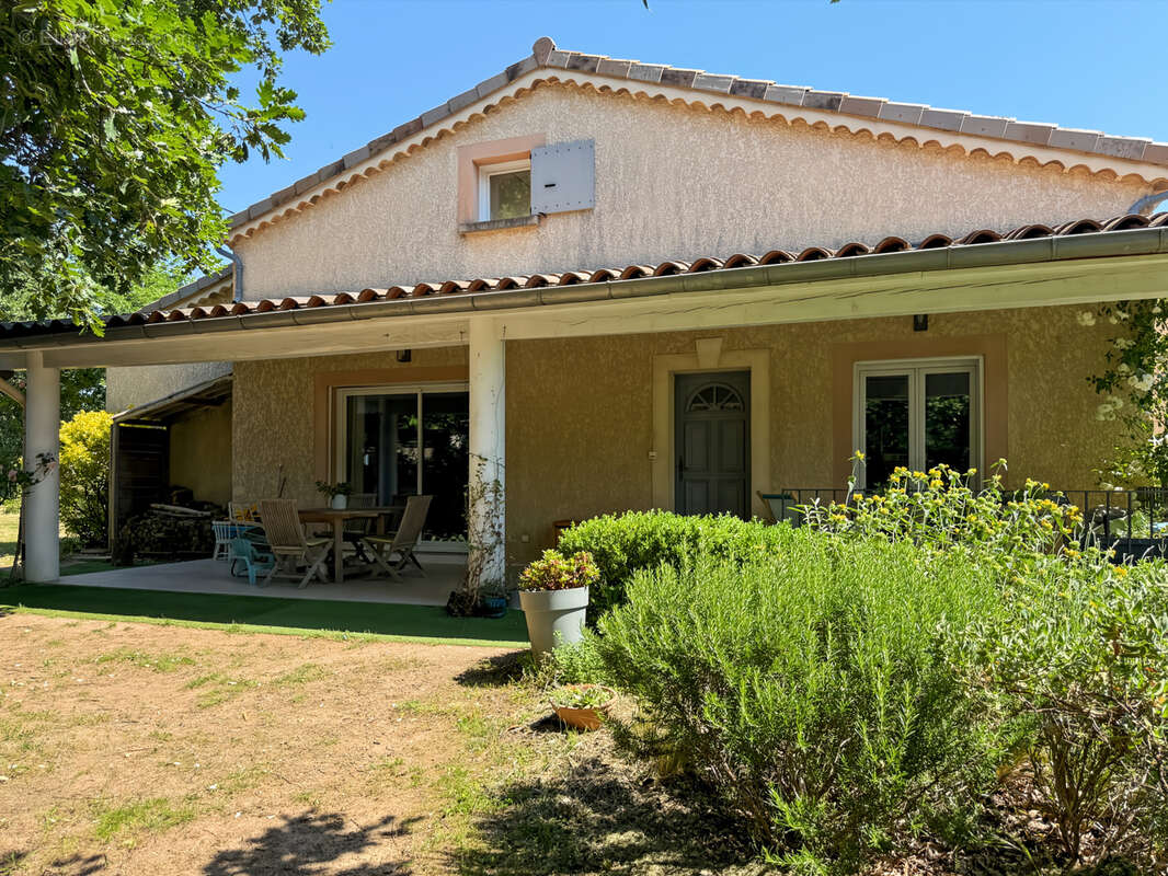 Maison à AILHON