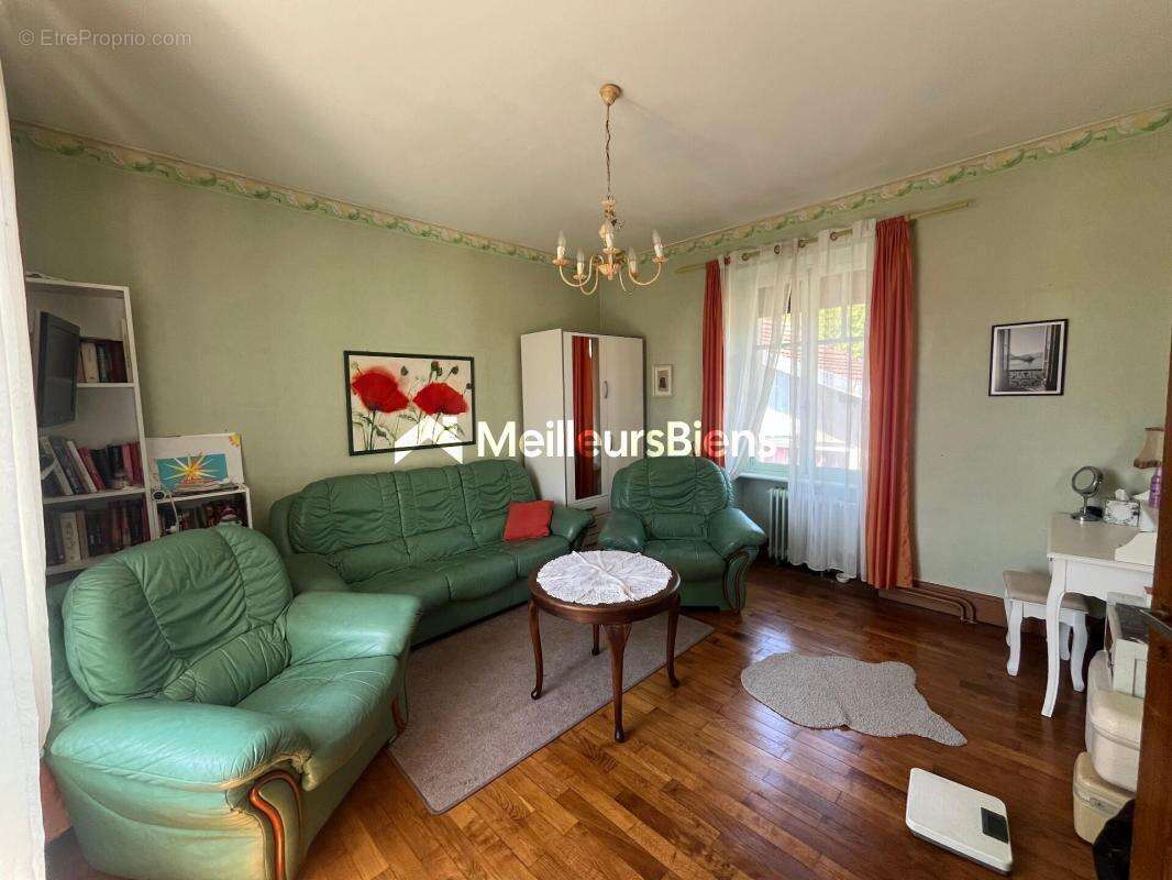 Ensemble immobilier de 187 m² composé de deux maisons mitoyennes - photo 5