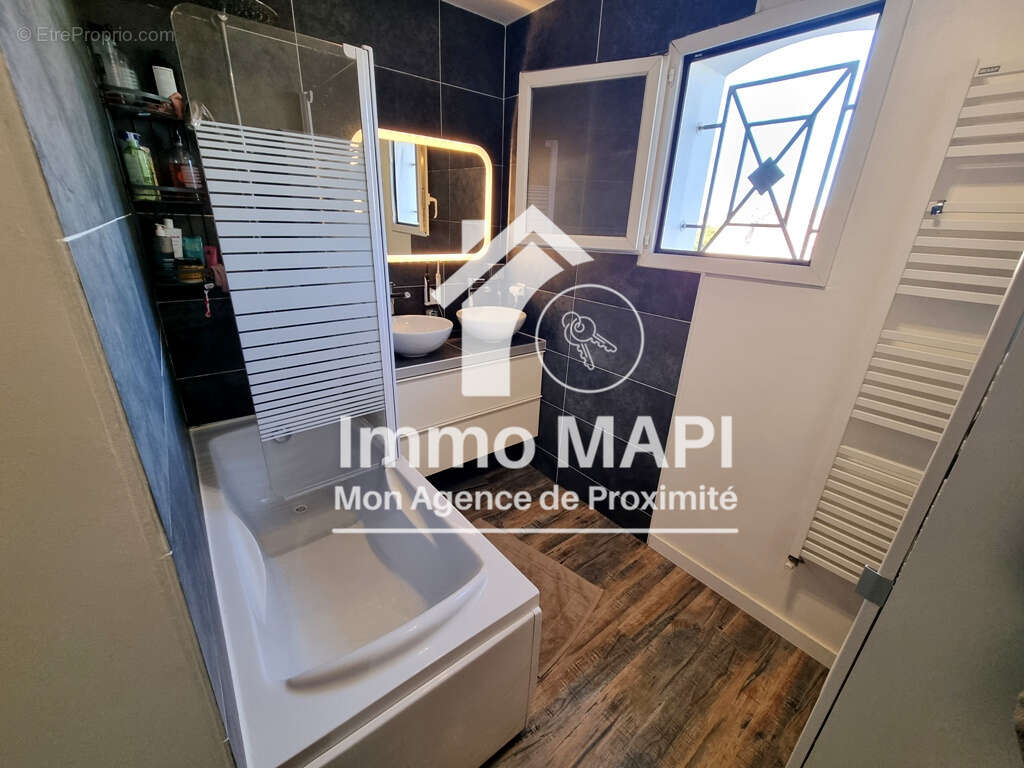 Maison à VILLENEUVE-LES-MAGUELONE