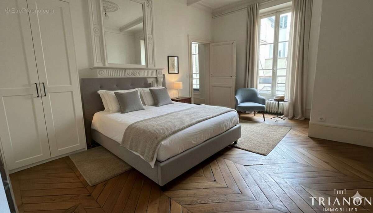 Appartement à VERSAILLES