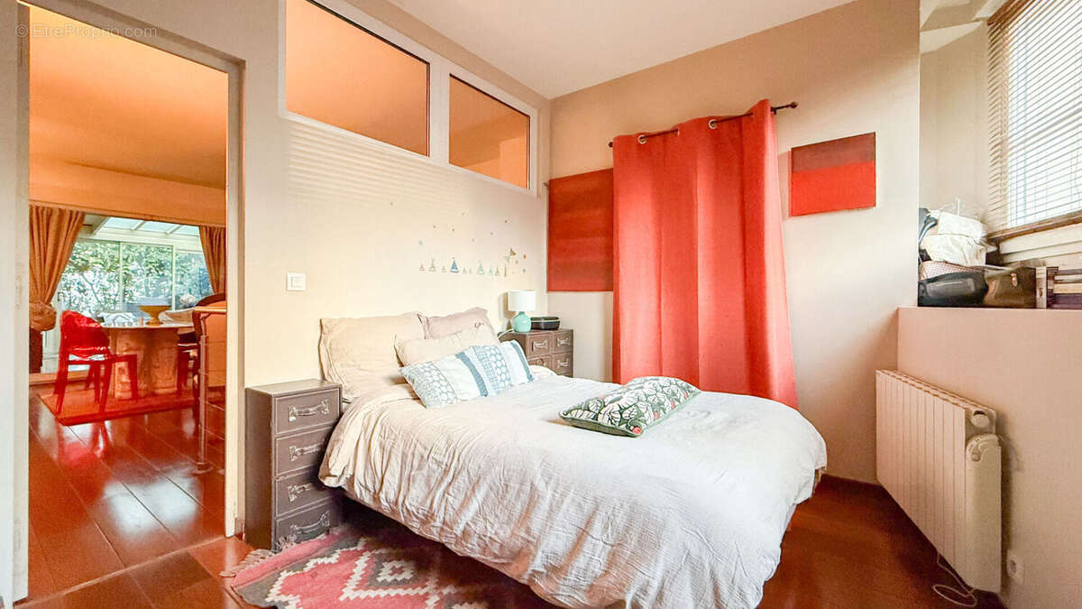 Appartement à NANTERRE