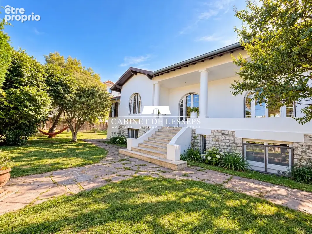 Maison 6 pièces 220 m² à vendre à Anglet (64600) - photo 2