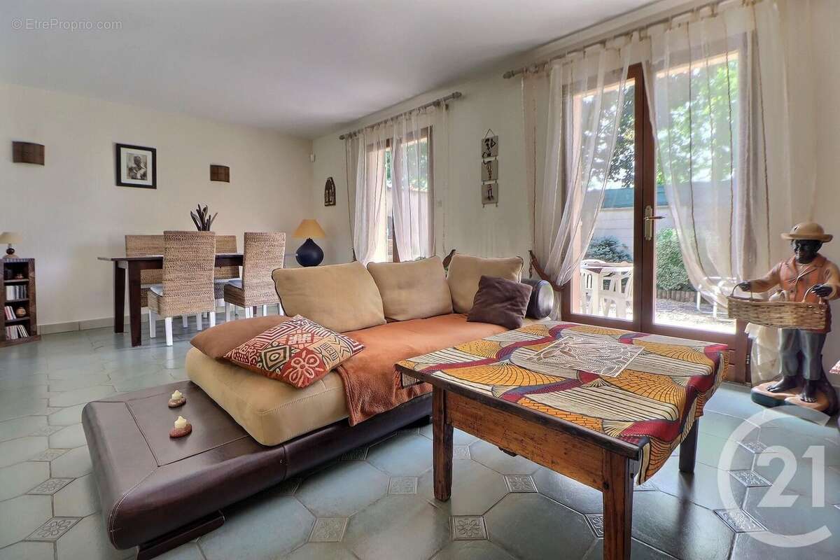 Maison à AULNAY-SOUS-BOIS