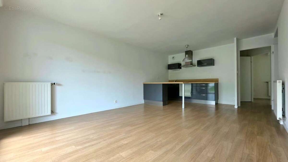Appartement à SAINT-AVE