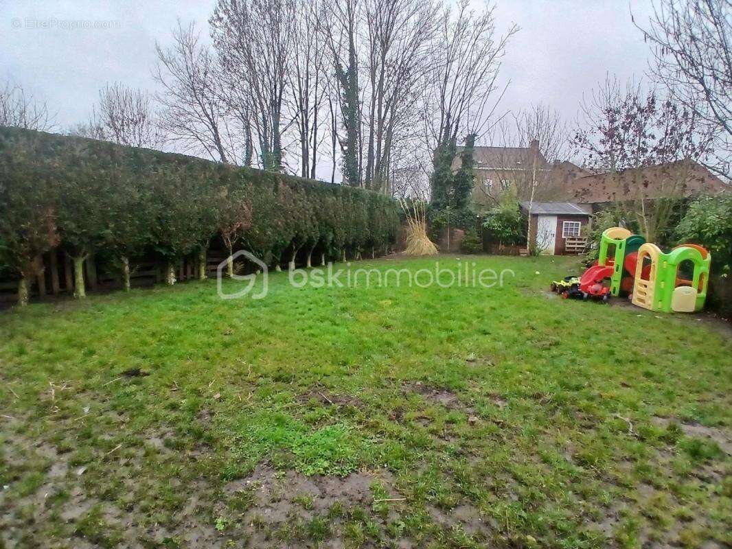 Maison à AUBERCHICOURT