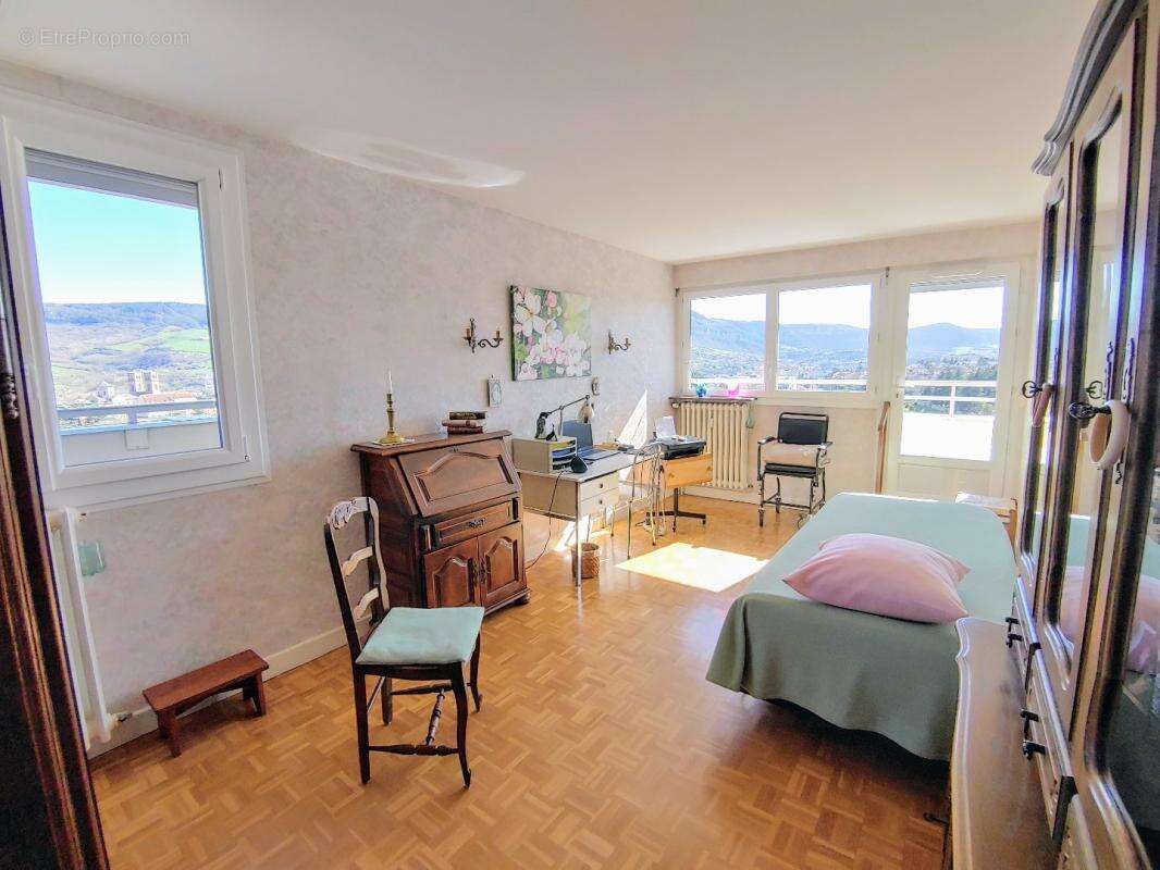 Appartement à MILLAU