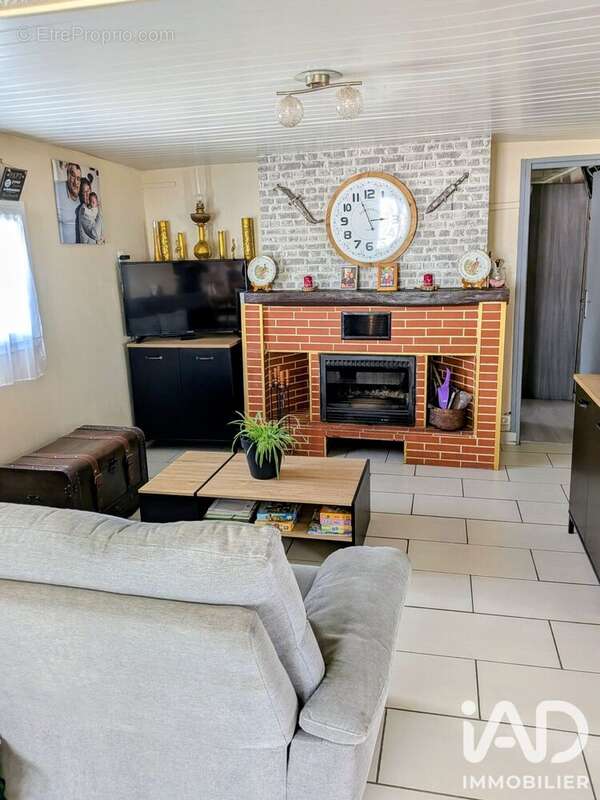Maison 128 m² à Emanville  - photo 2