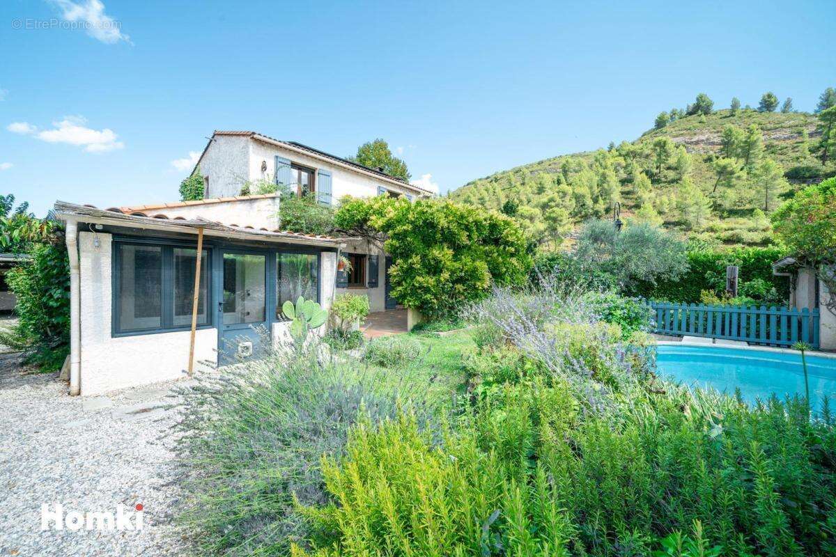 Maison/Villa T6 de 120 m² à Boulbon 13150 - photo 11