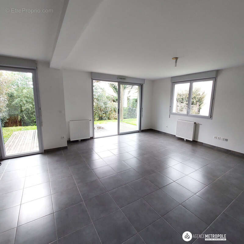 Maison à CASTELGINEST