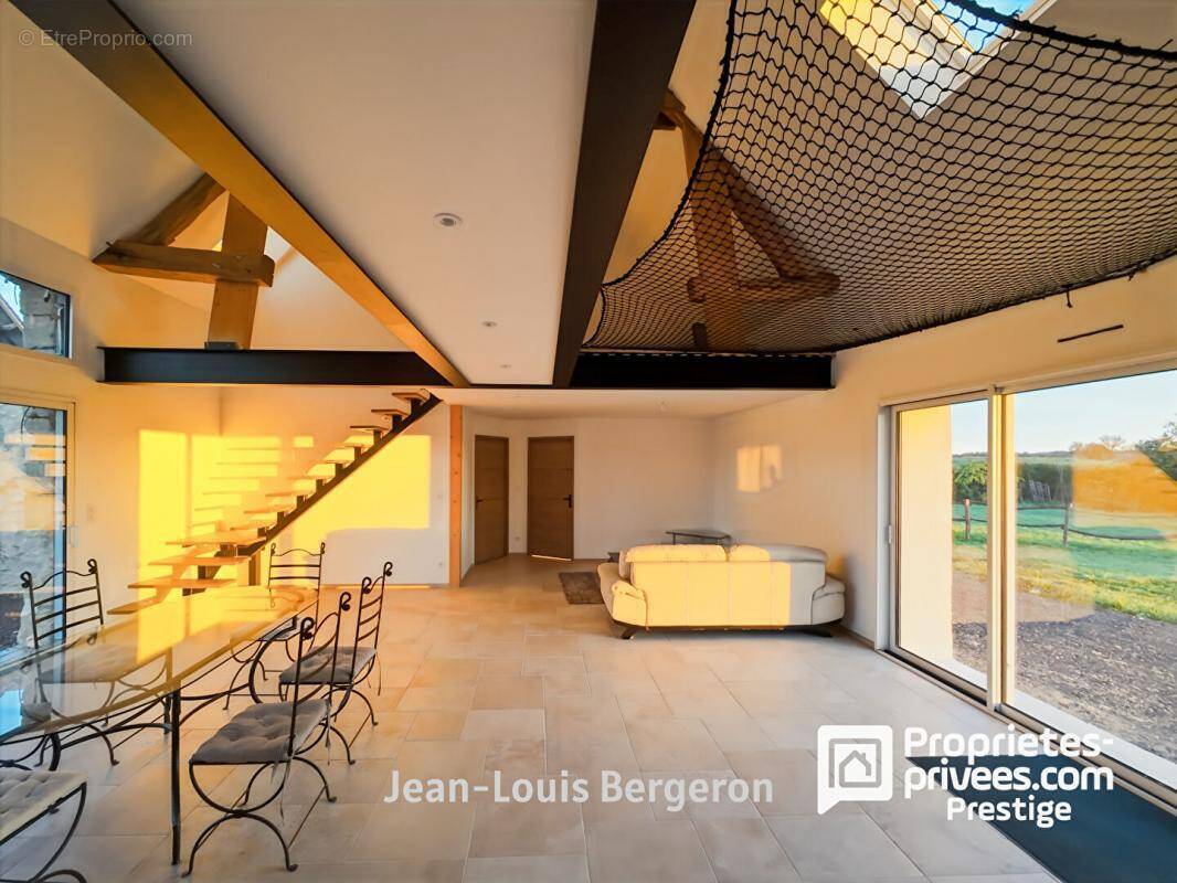 Maison à VERNOU-SUR-BRENNE