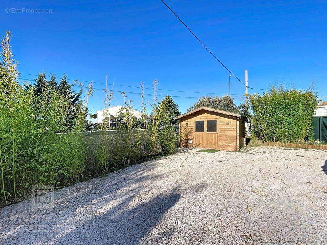 Maison à POURRIERES