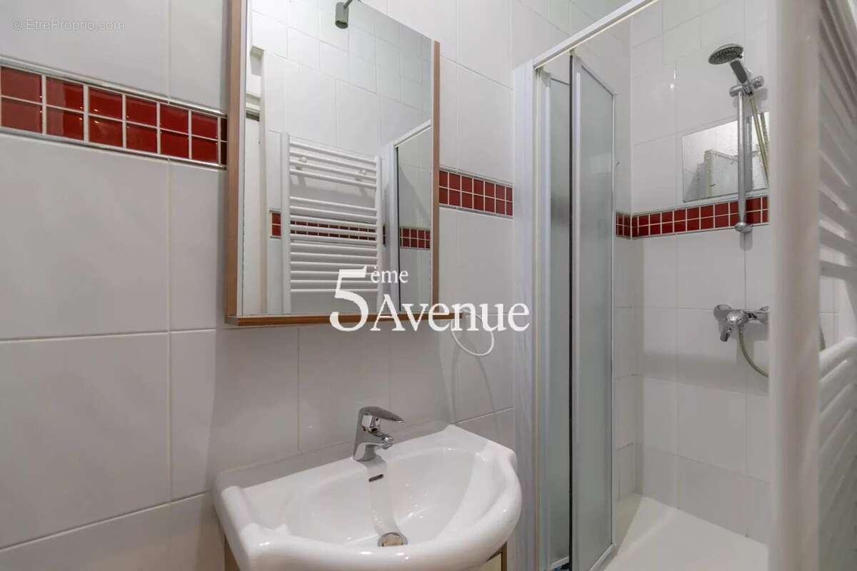 Appartement à PARIS-11E