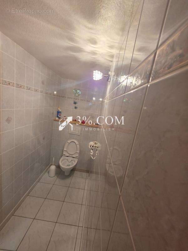 Spacieuse Maison Familiale de 340 m2 à Damelevieres (54360) - photo 18