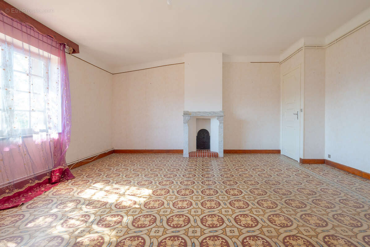 Maison à PEYRIAC-MINERVOIS