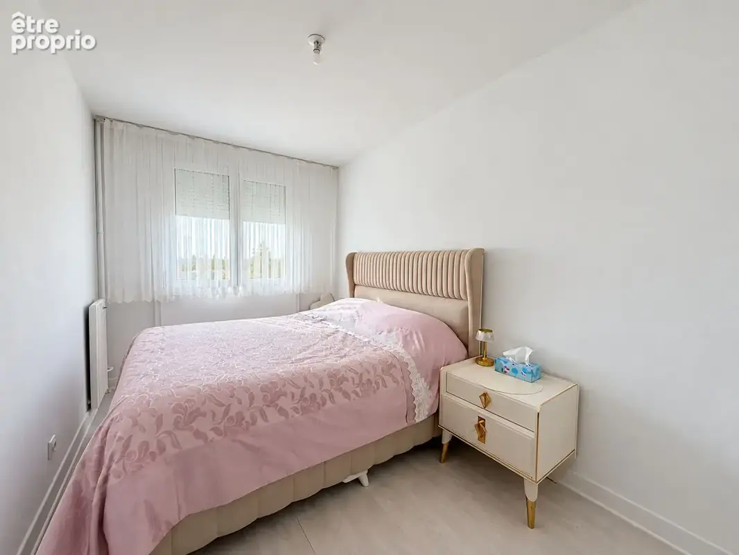 La chapelle saint luc, secteur calme, bel appartement t4 de 82m² - photo 8
