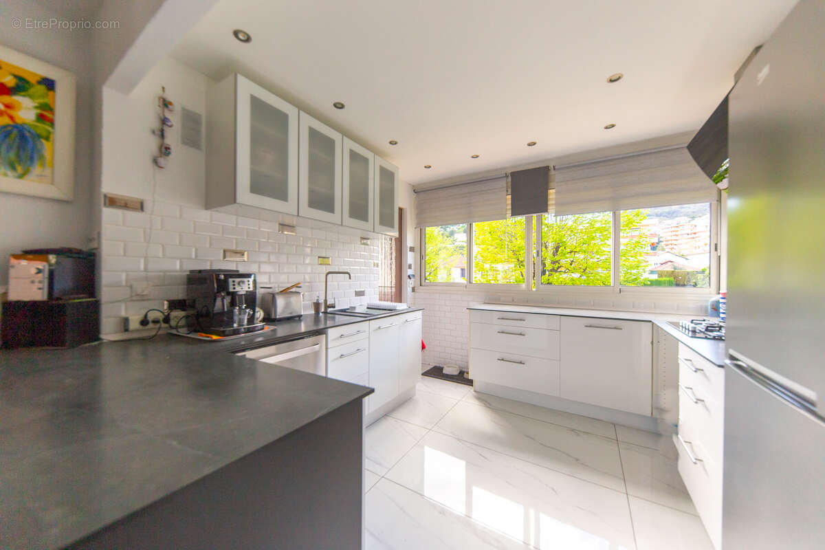 Appartement à MANDELIEU-LA-NAPOULE