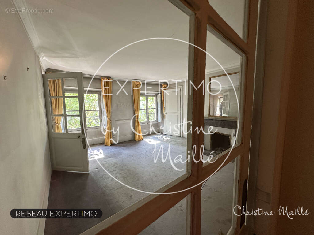 Appartement ancien Versailles Notre-Dame - photo 9