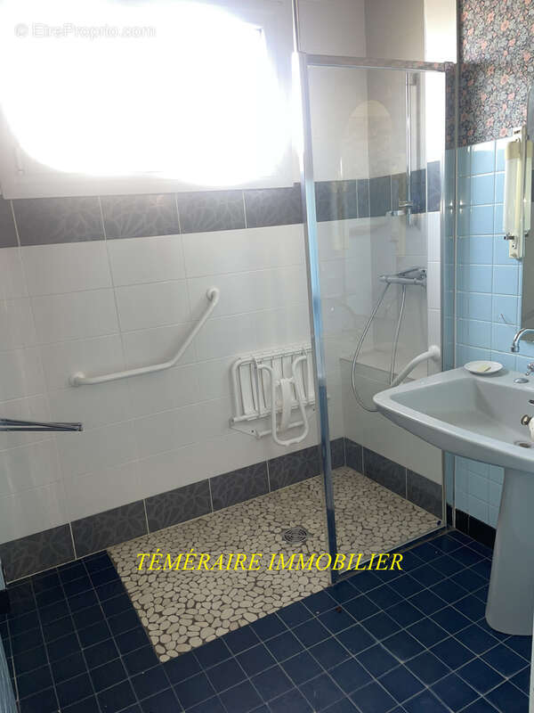 CHAMPAGNOLE - Maison individuelle de 187m2 - photo 9