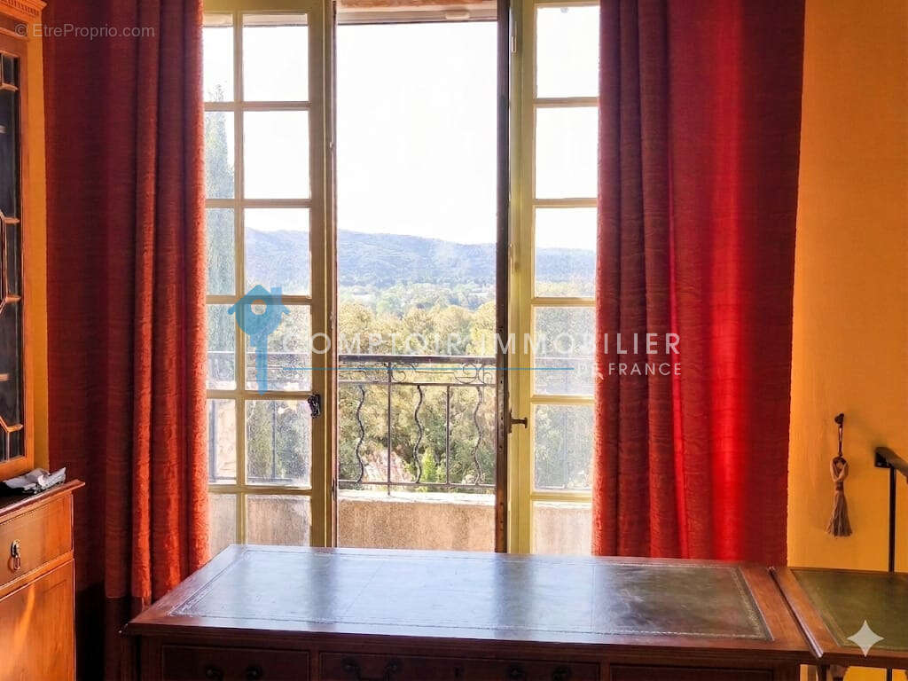 Maison à ARAMON