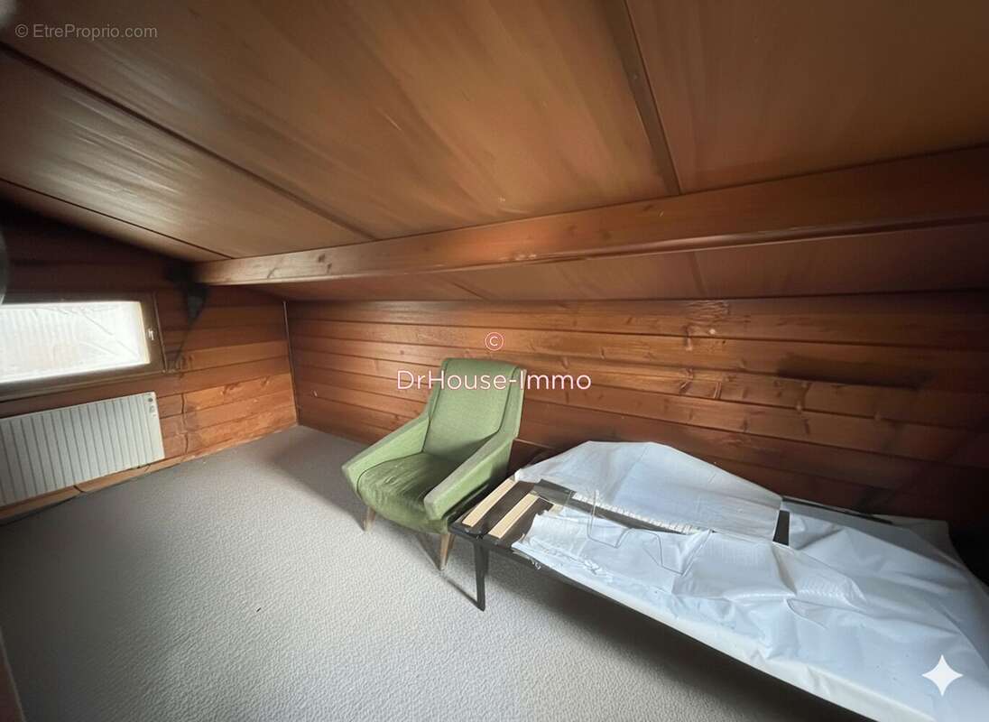 Autre à VAUX-SUR-SEINE