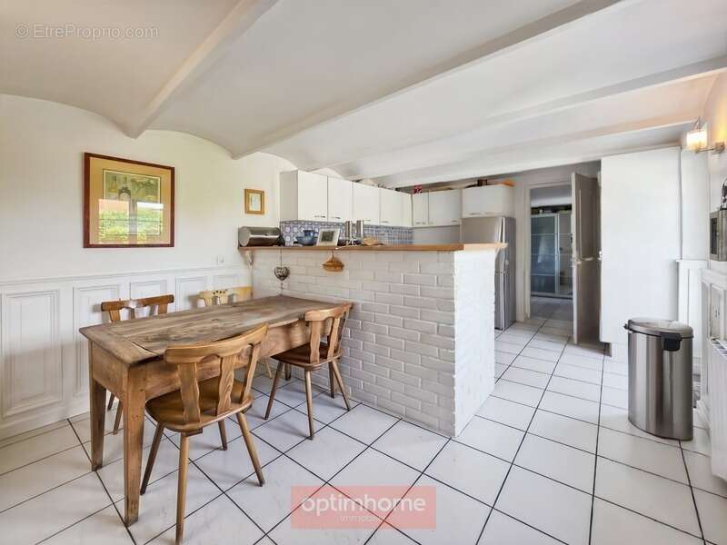 Propriete 273 m² 6 chambres jardin expo sud - photo 10