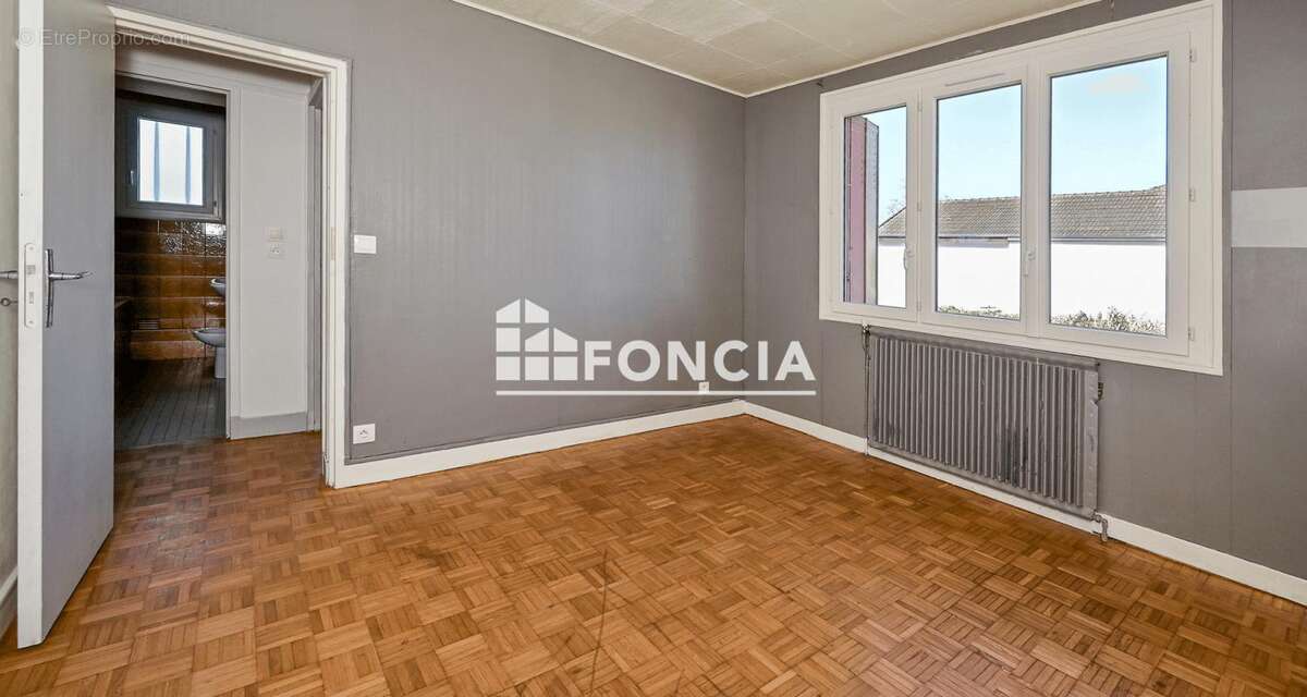 Maison à SAINT-VRAIN