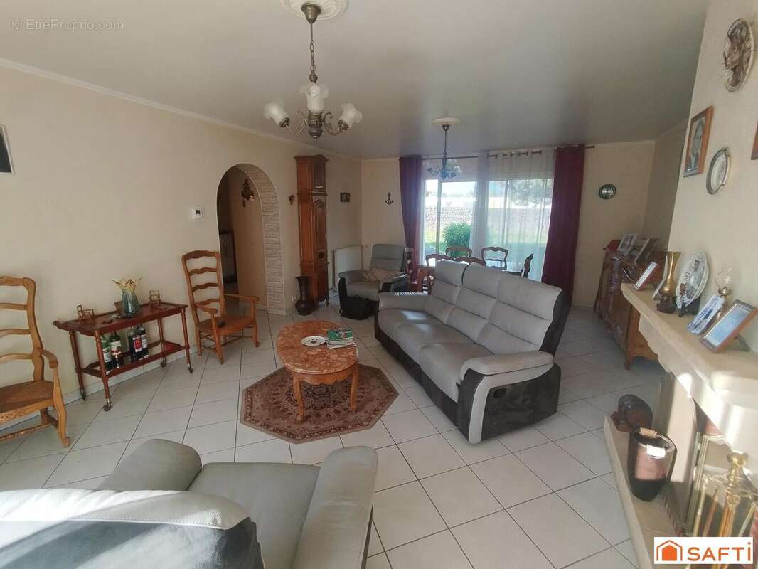 Maison 121 m² à Saint-Maixent-L'ecole  - photo 5