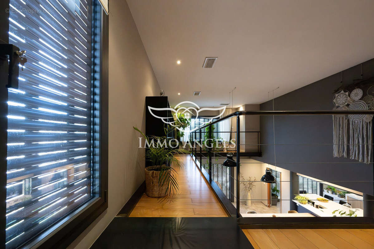 Maison à VAILHAUQUES