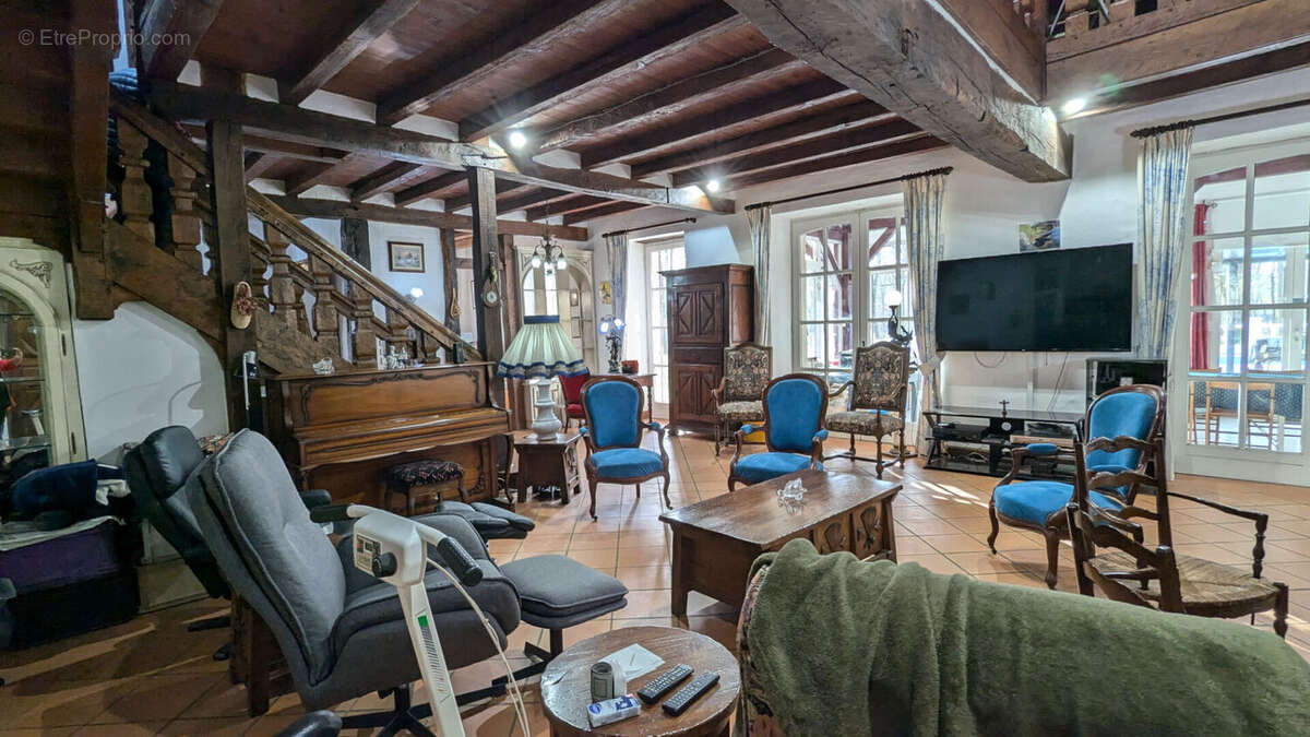 Maison à SAINT-SEVER