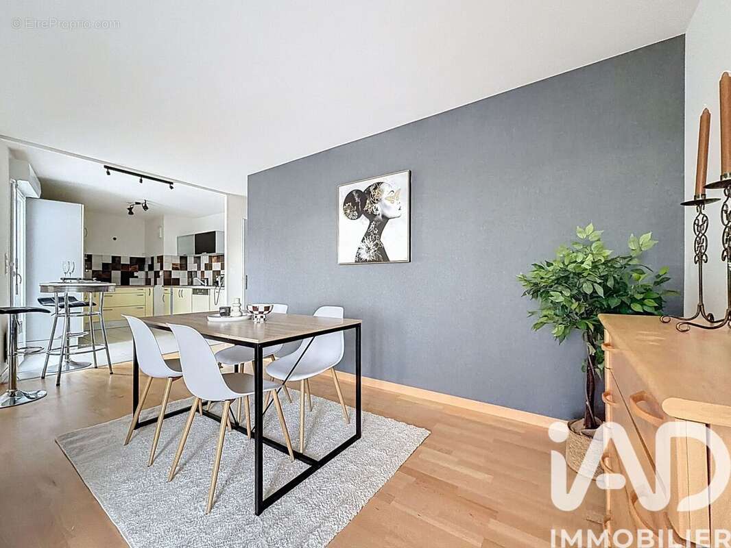 Photo 2 - Appartement à LA CHAPELLE-SUR-ERDRE