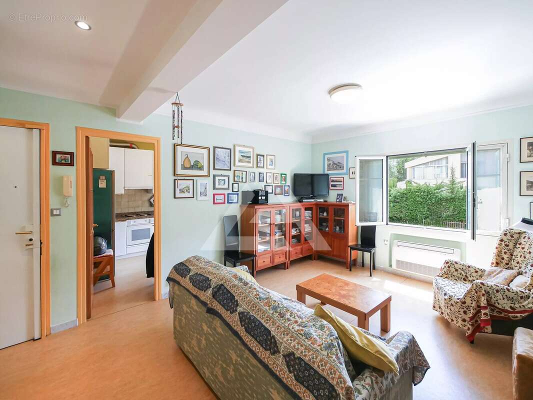 Appartement à ROQUEBRUNE-CAP-MARTIN