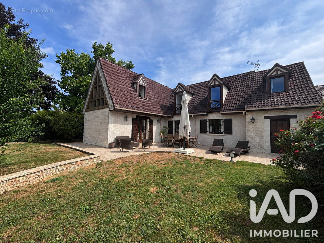 Photo 1 - Maison à OZOIR-LA-FERRIERE
