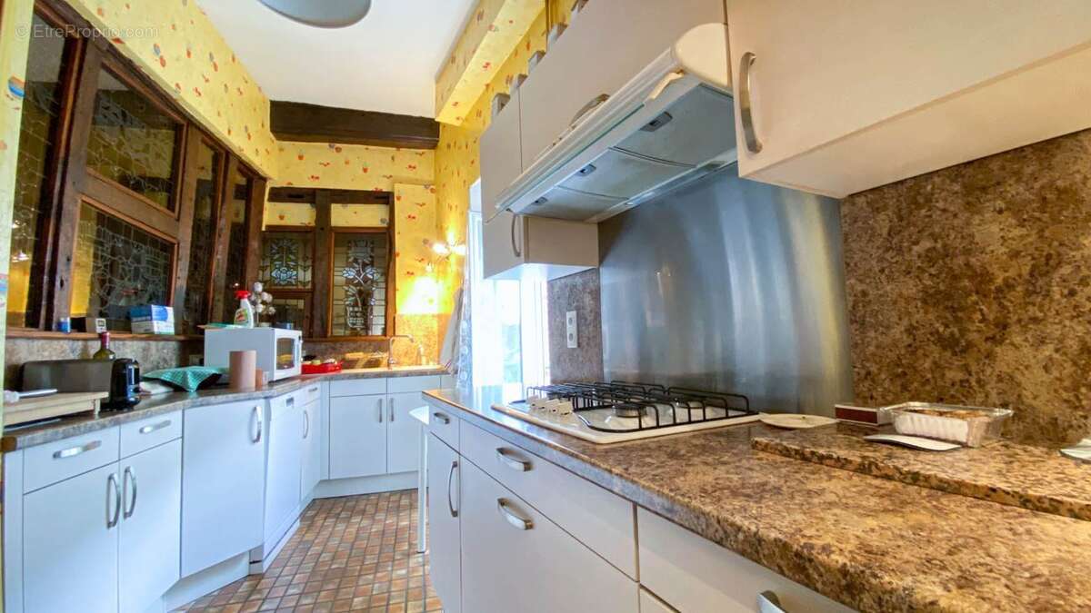 Maison à AIXE-SUR-VIENNE