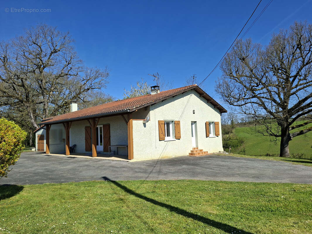 Maison à MIRANDE