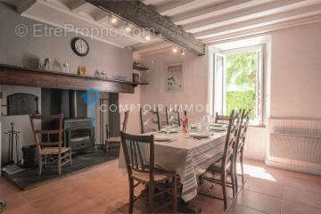 Dpt Haute Garonne 31- A vendre Boutx 31440- Maison T5 rénovée de 139 m2 sur terrain plat de 623 m2 - photo 4