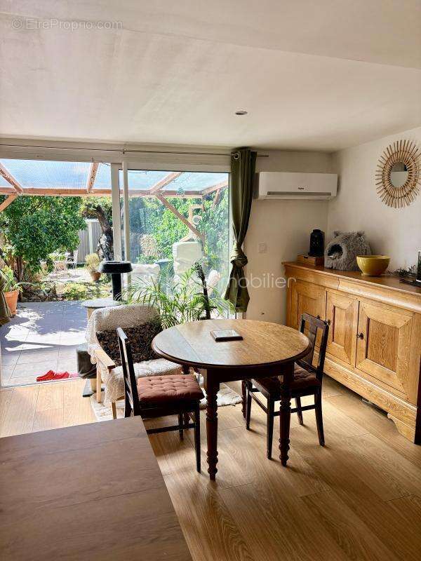 Appartement à PUGET-VILLE
