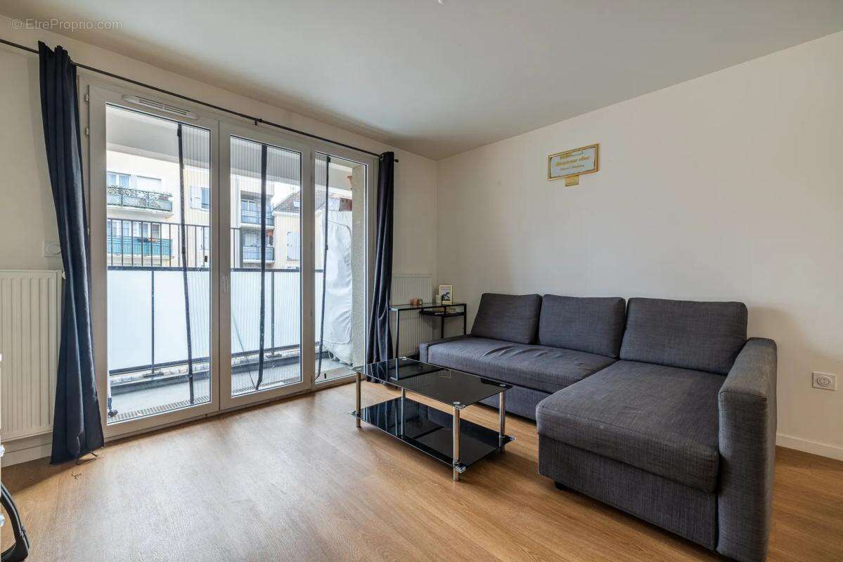 Appartement à CORBEIL-ESSONNES