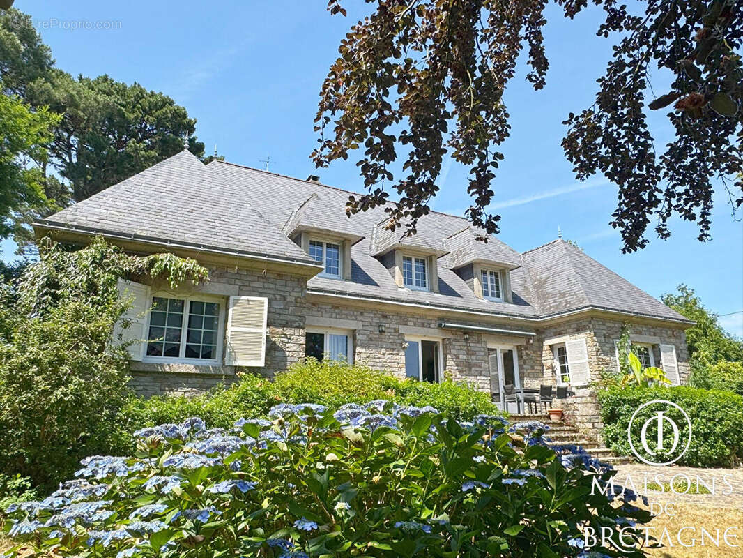 Demeure bourgeoise 260 m², 11 pièces à vendre à Larmor-Plage - photo 16