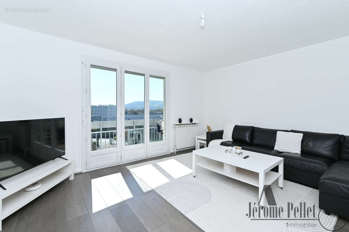 Appartement à CHASSE-SUR-RHONE